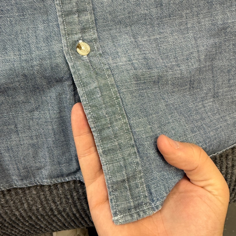 J Crew Shirt Mens XL Slim Fit Blue Chambray Button Down Lightweight Preppy - Picture 3 of 7